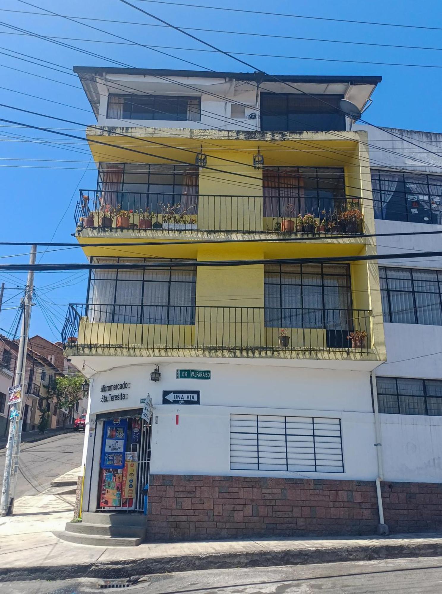 The Quito Guest House con Balcones Amarillos Exterior foto